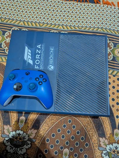 Xbox One Forza Motorsport 6 Limited Edition 1TB – Rare Blue Edition