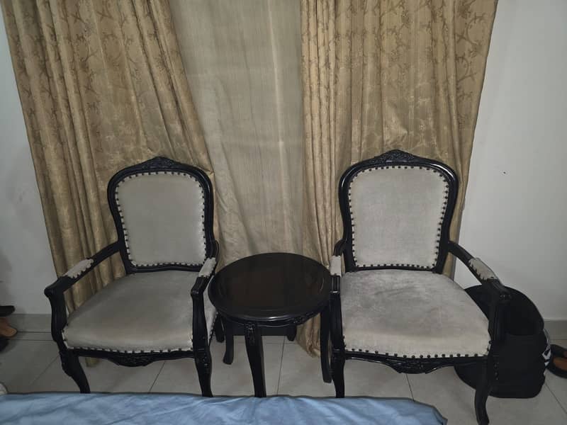 Bed, 2 chairs with table 1