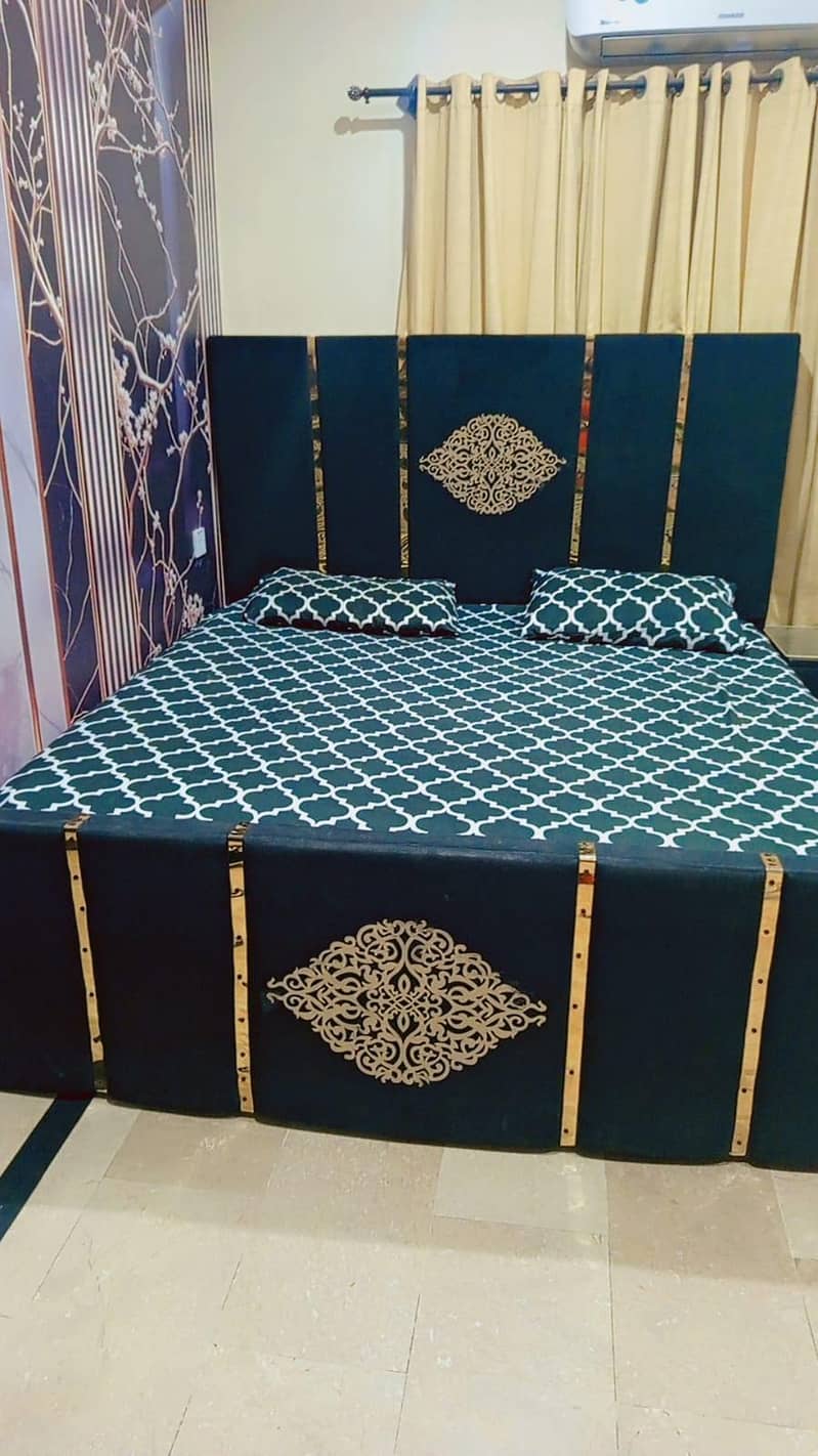 King Size Bed 0