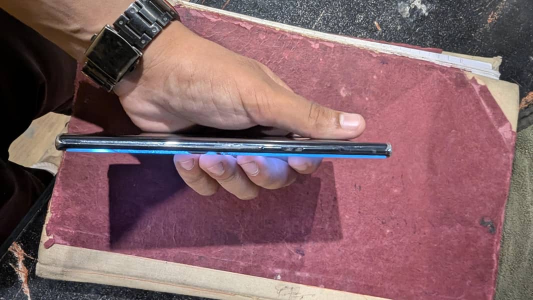 Samsung Mobile Note 10 Plus 6