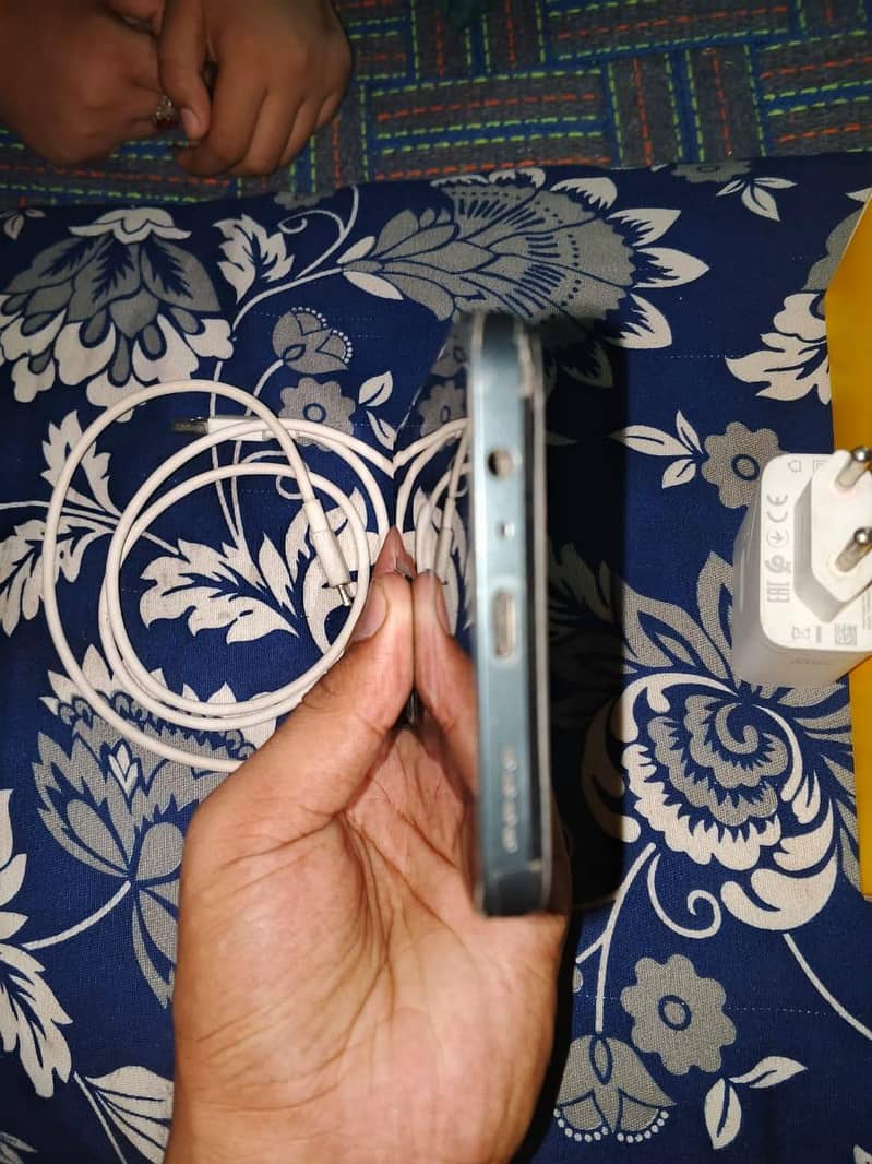 realme C71 4