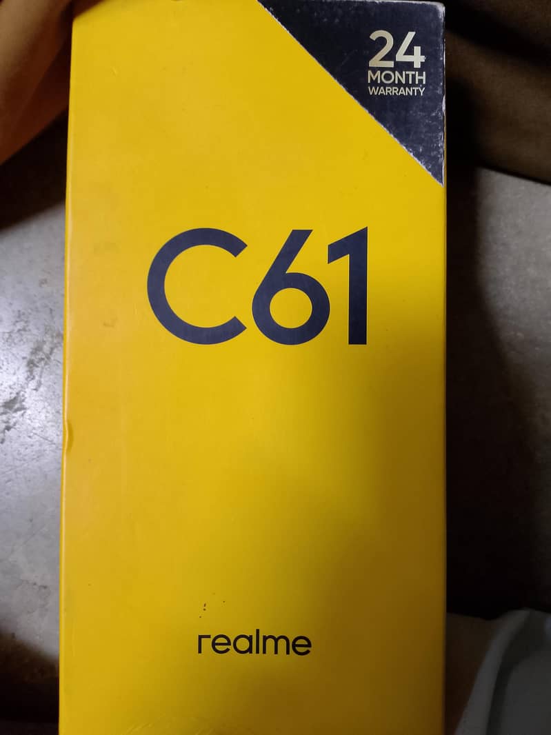 Realme C61 0