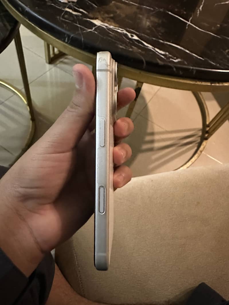 Apple iPhone 17 Pro 1
