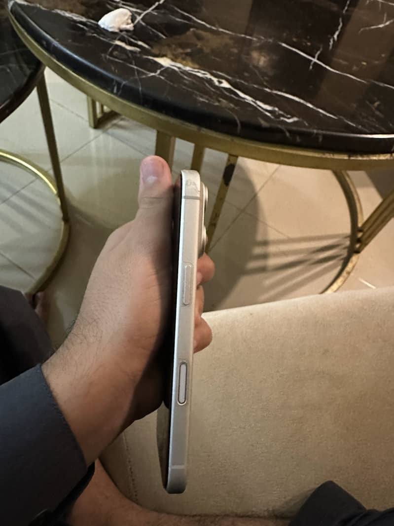 Apple iPhone 17 Pro 8