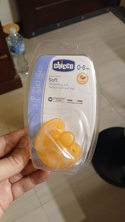 Chicco Pacifier / Chusni – 0–6 Months ** Made in italy