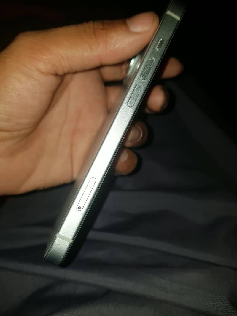Apple iPhone 15 1