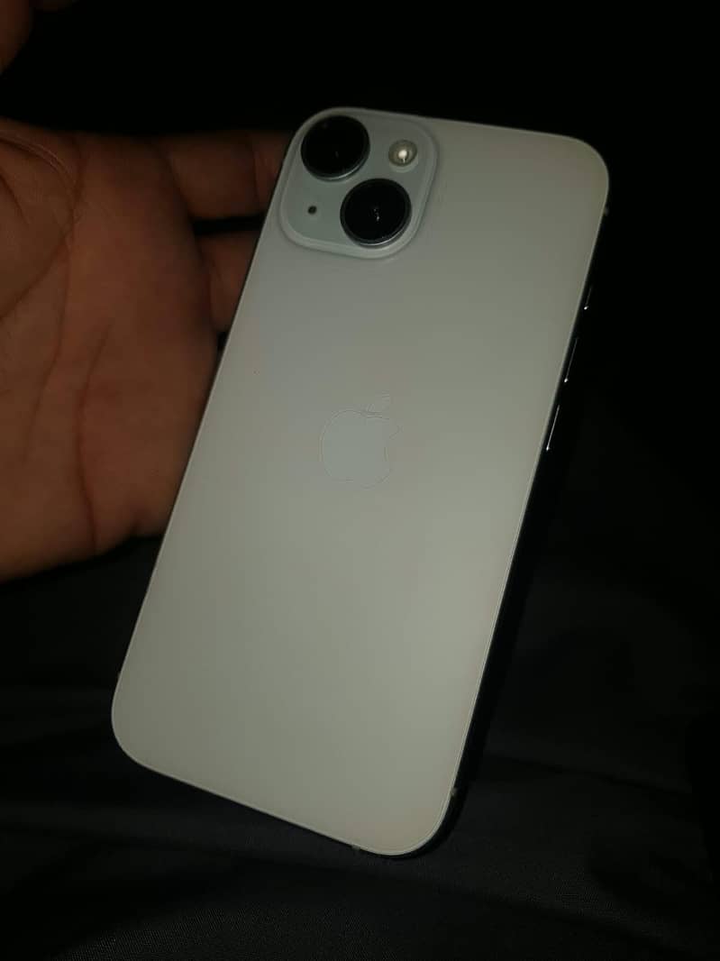 Apple iPhone 15 2