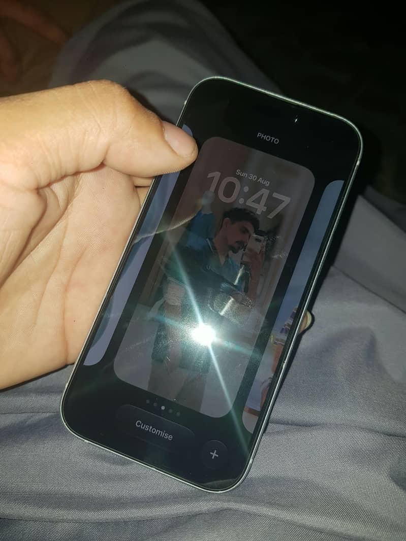 Apple iPhone 15 4