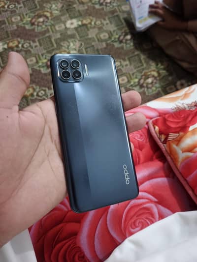 OPPO F17 Pro
