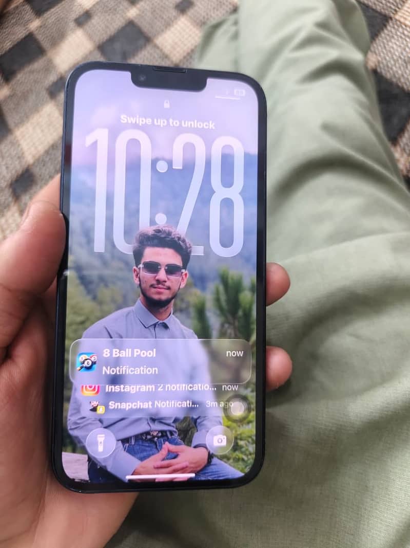 Apple iPhone 13 1