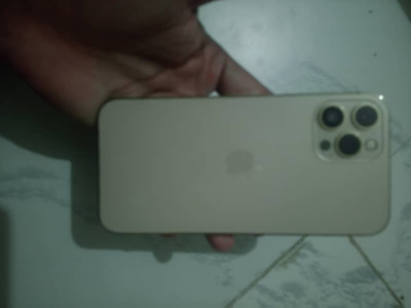Apple iPhone 12 Pro Max 4