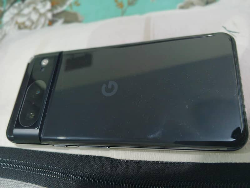 Google Pixel 8 Pro 1