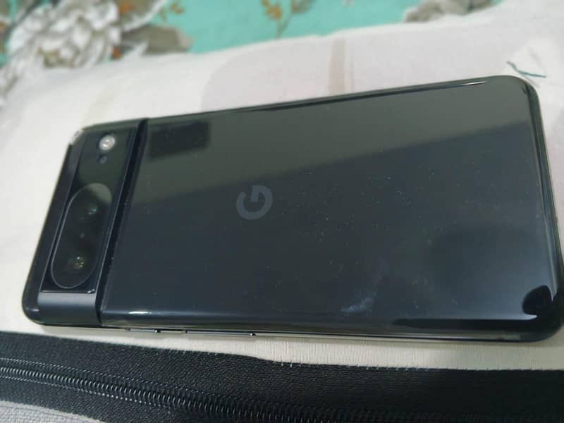 Google Pixel 8 Pro 2
