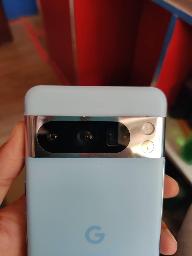 Google Pixel 8 Pro 2