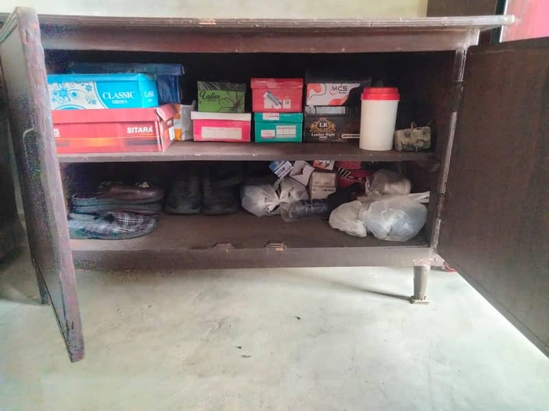 iron stand 1