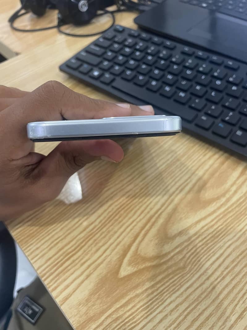 OPPO A6s 5