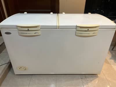 Waves Deep freezer for sale
