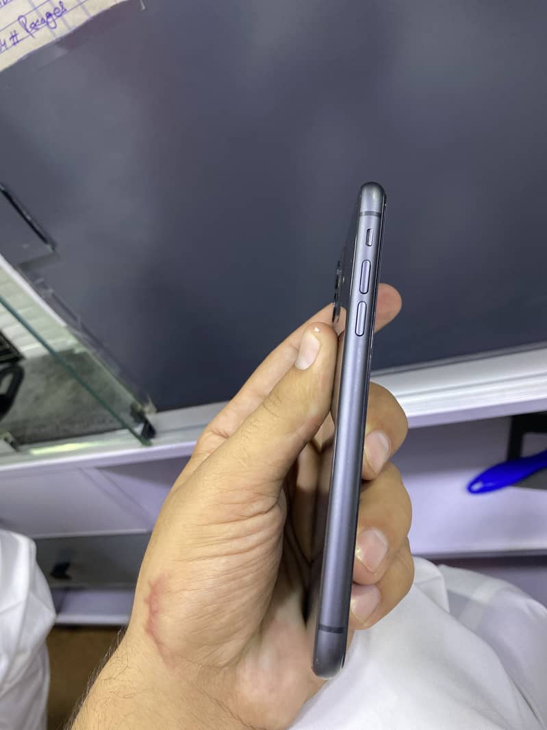 Apple iPhone 11 1