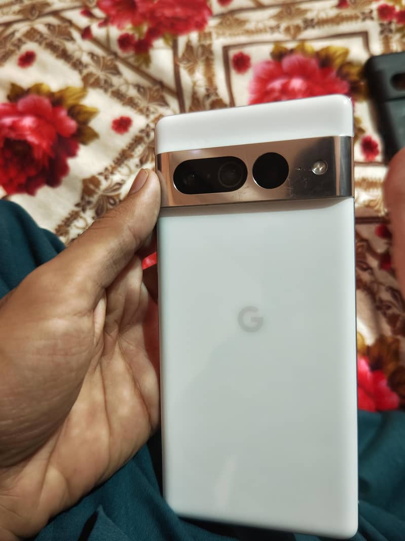 Google Pixel 7 Pro 2