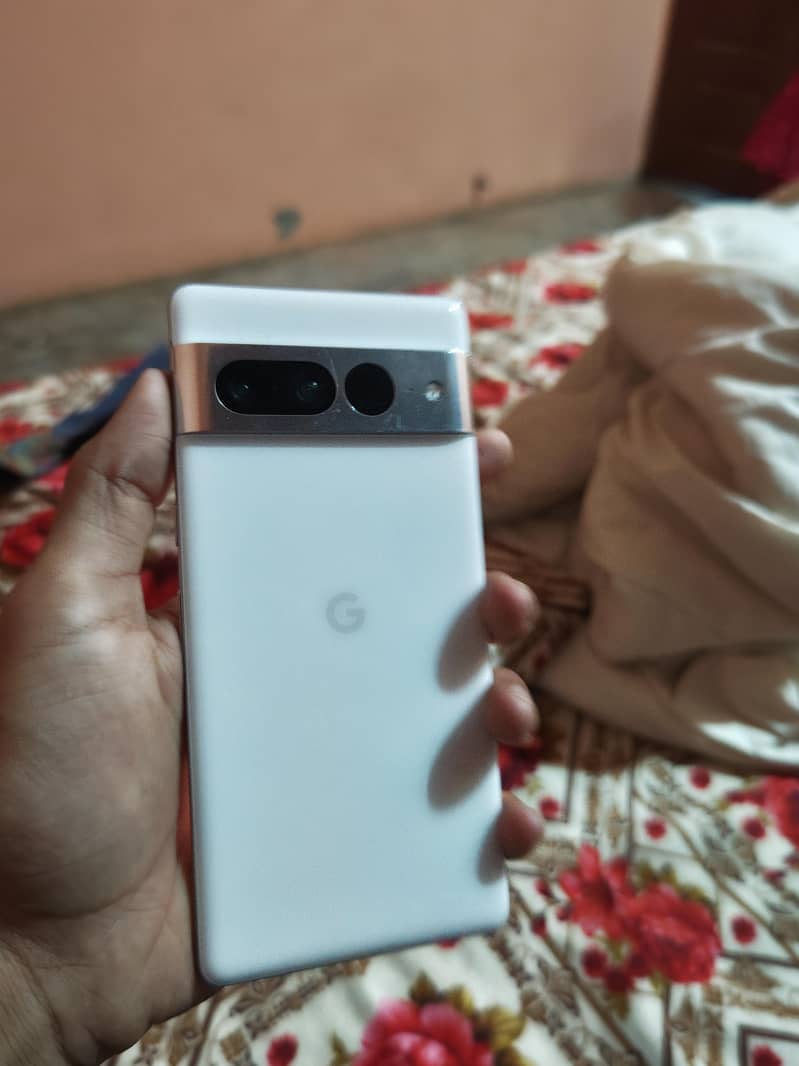 Google Pixel 7 Pro 8