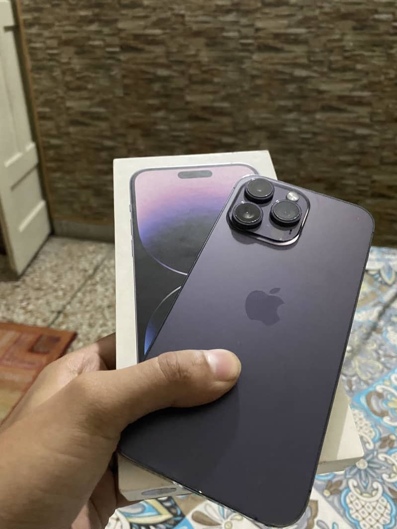 Apple iPhone 14 Pro Max 0
