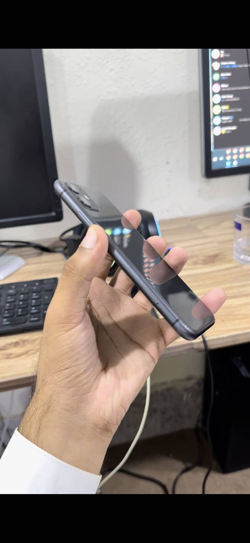Apple iPhone 11 3
