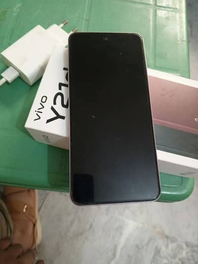 Vivo Y21