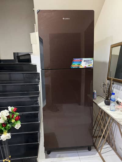 Gree 8890 Refrigerator – 445 Litres– Used 3 Years