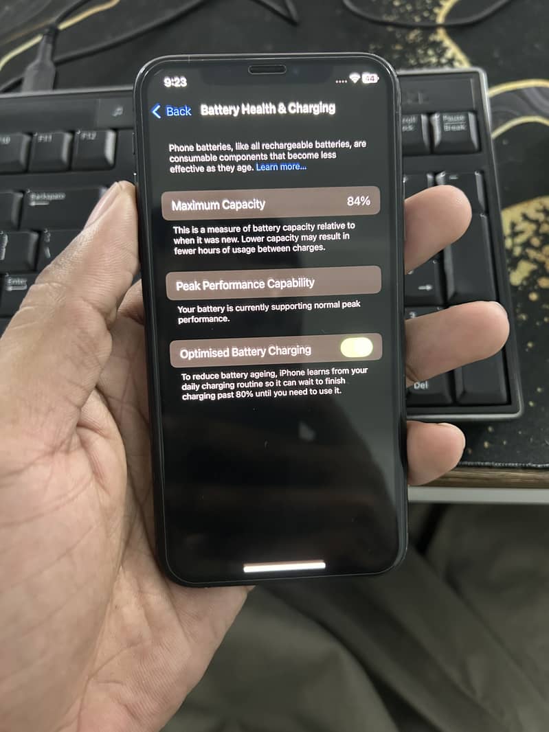 Apple iPhone Xs 7