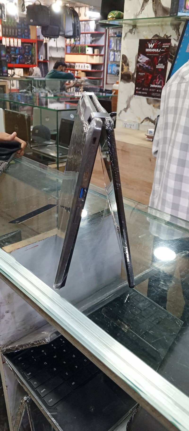 ACER R751T 1