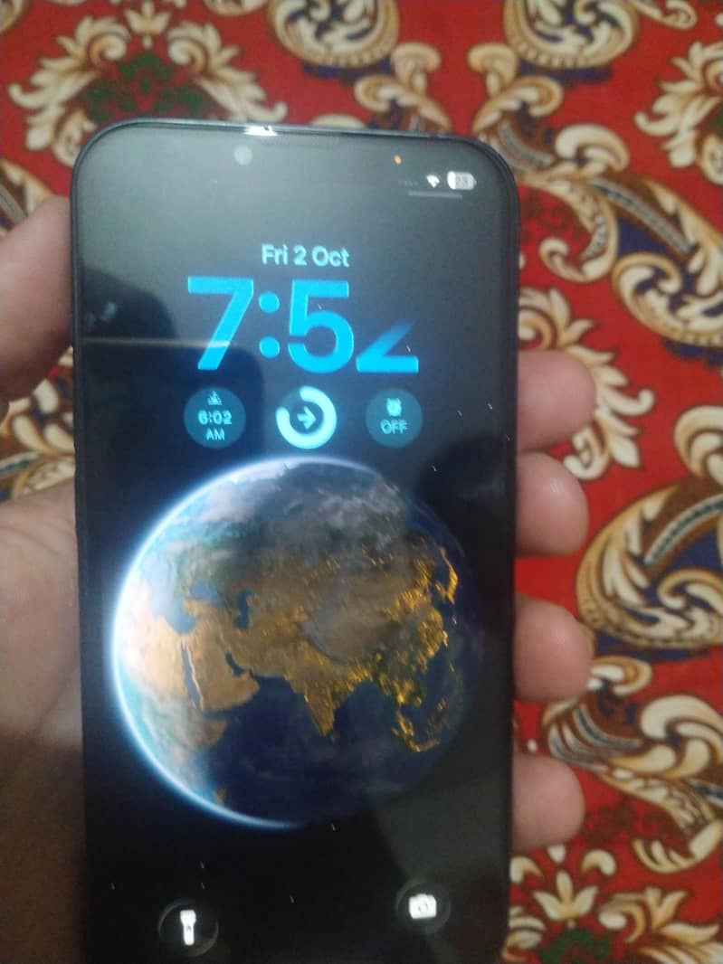Apple iPhone 13 2