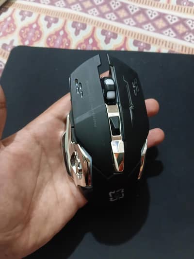 Gaming wireless mouse.