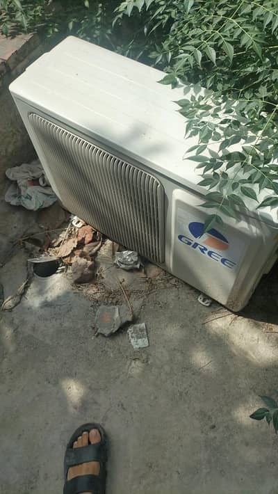 gree 1.5 tone sada all okay ac hai