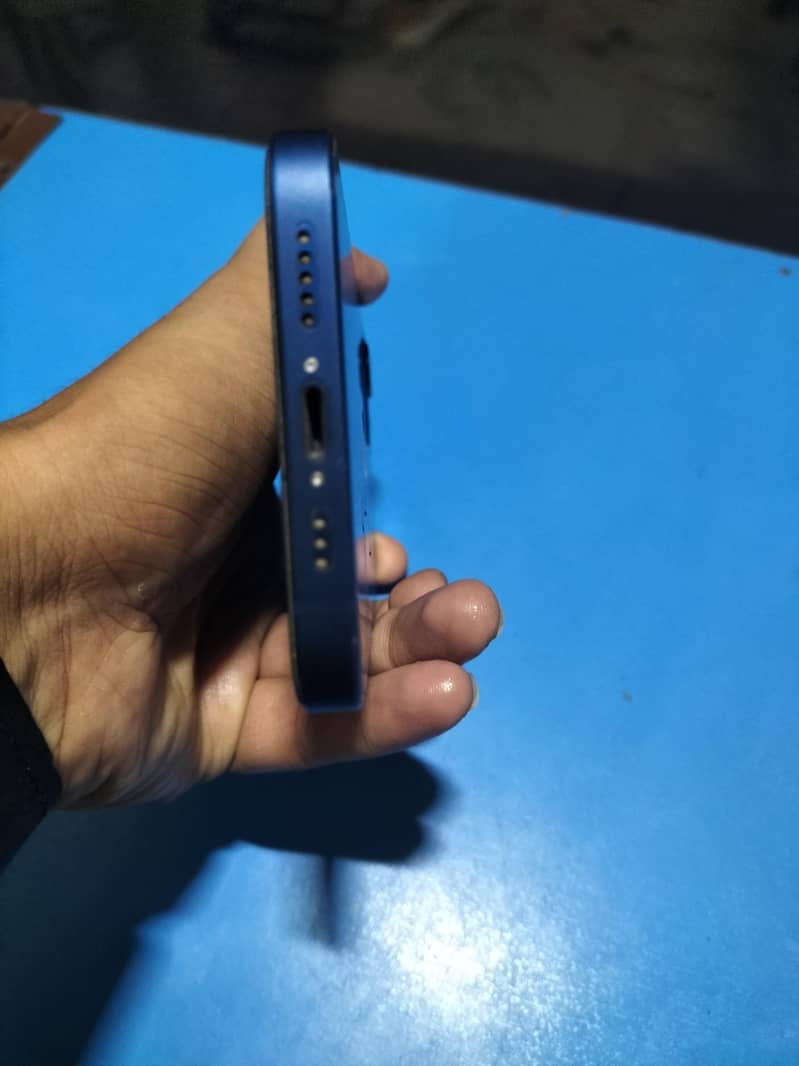 Apple iPhone 12jv 3