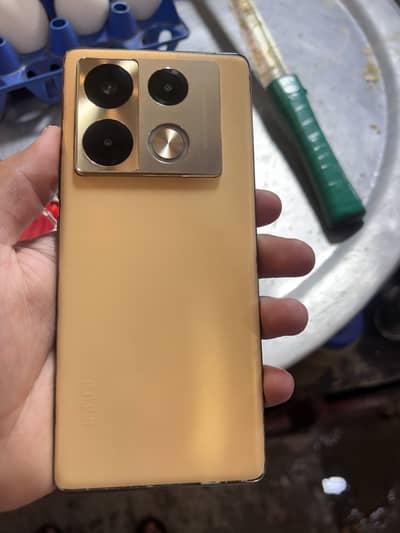 Note 40 pro 24.256 storage 10/10 condition