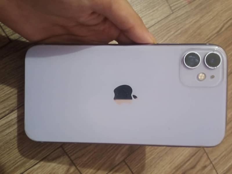 Apple iPhone 11 0
