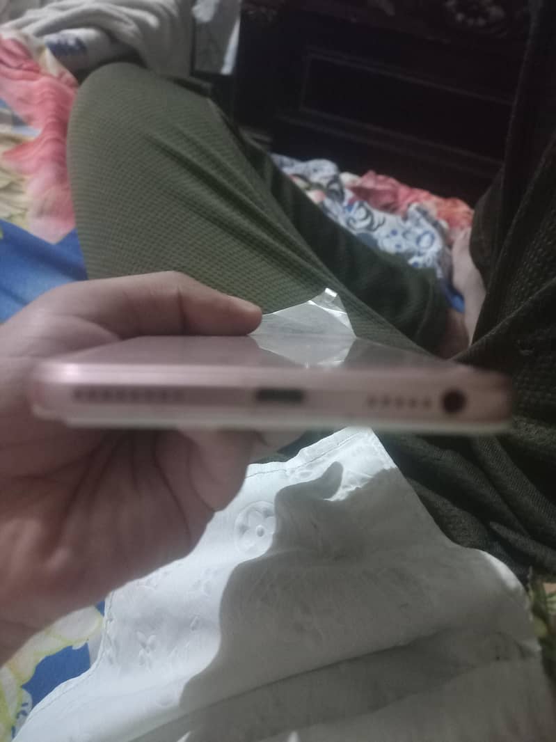 OPPO A57 1