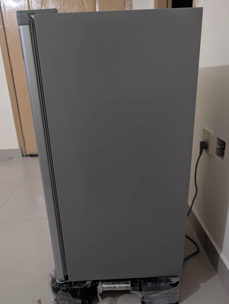 mini refrigerator 1
