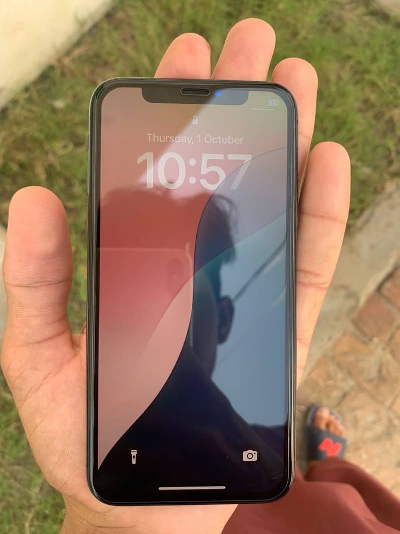 Apple iPhone XS 1