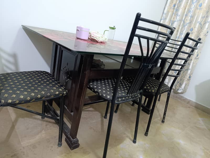 Dining table with 6 chairs 4