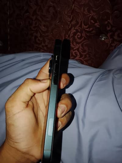 Apple iPhone 14