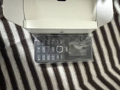 Nokia 102 HMD