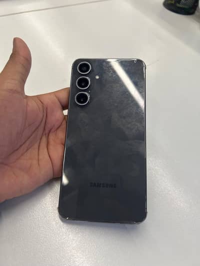 Samsung Mobile S24 fE