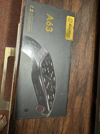 2.2 inch HD curved screen