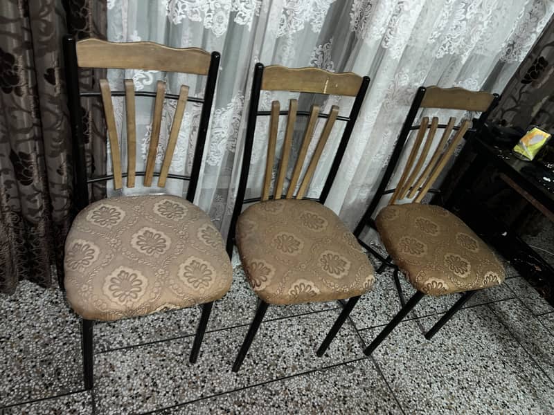 Dinning table with 6 chairs 10