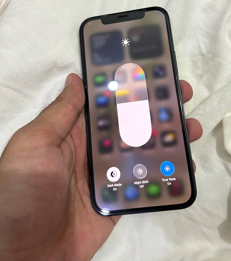 Apple iPhone 12 2