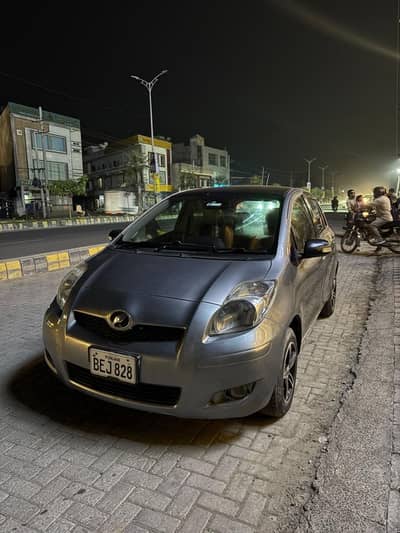 Toyota Vitz 2012