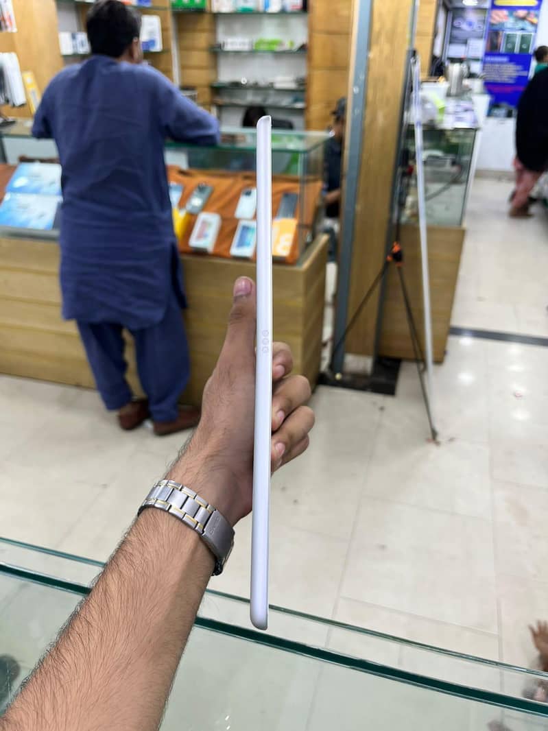ipad 8 gen 4