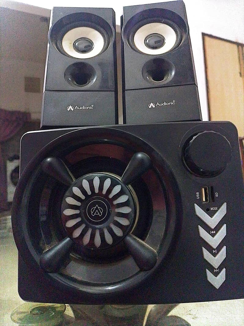 MAX 290 Audionic Speakers 8