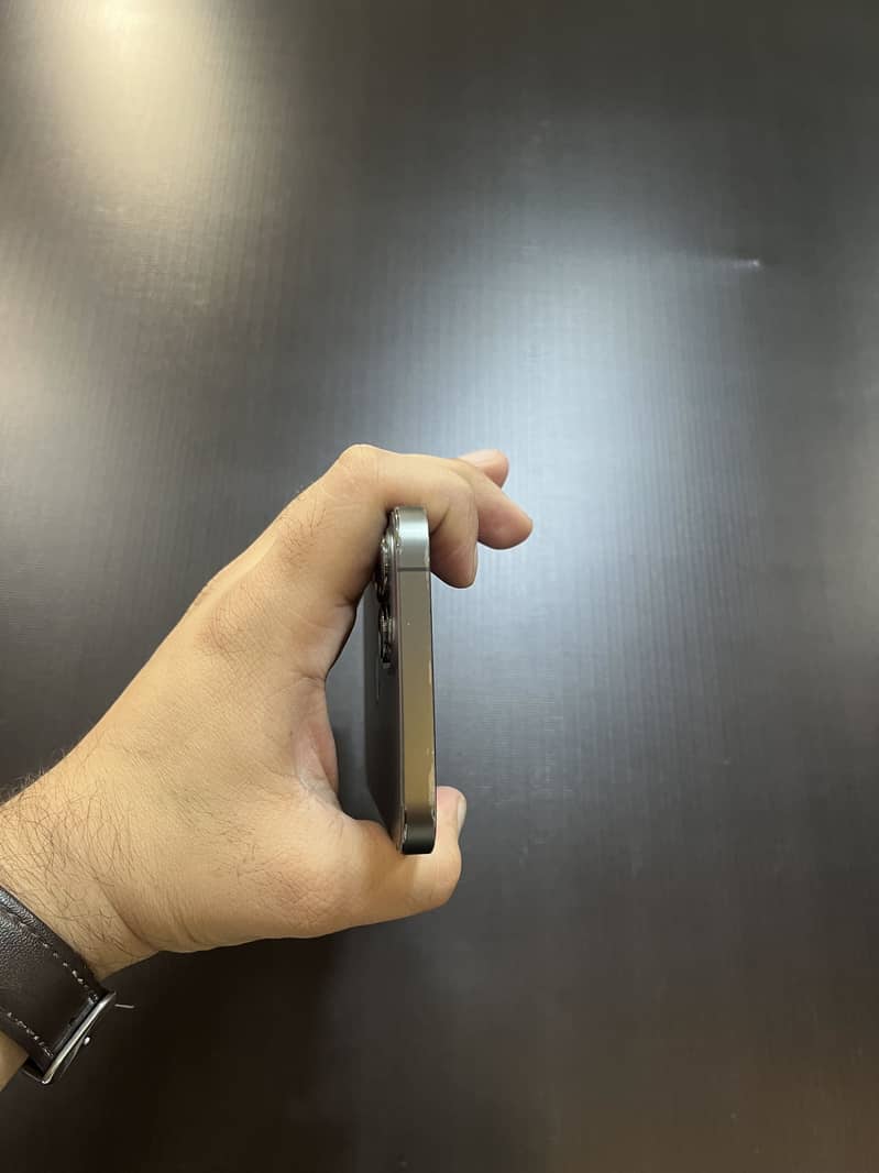 Apple iPhone 12 Pro Max 1